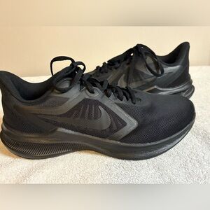 Nike Men's Downshifter 10 All Black Running Shoes - Size 8.5 CI9982-002